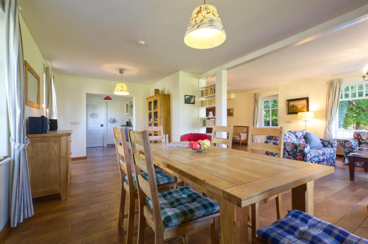 Reetdachhaus Mit Grossem Garten Und Kamin 马尔洛 外观 照片