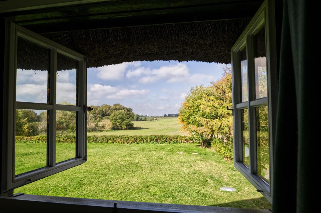 Reetdachhaus Mit Grossem Garten Und Kamin 马尔洛 外观 照片